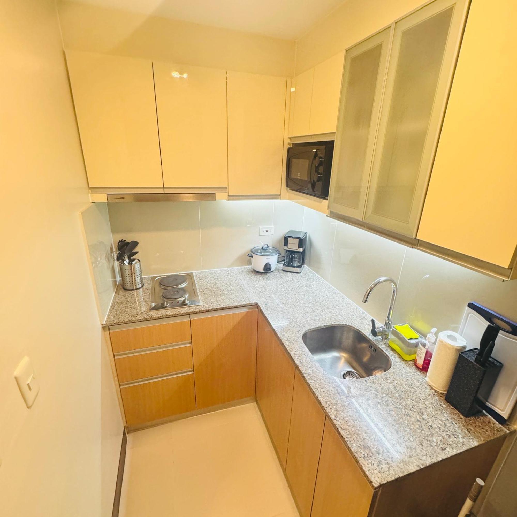 Mactan Newtown Condo With Free Airport Pickup Lapu-Lapu City Exterior photo