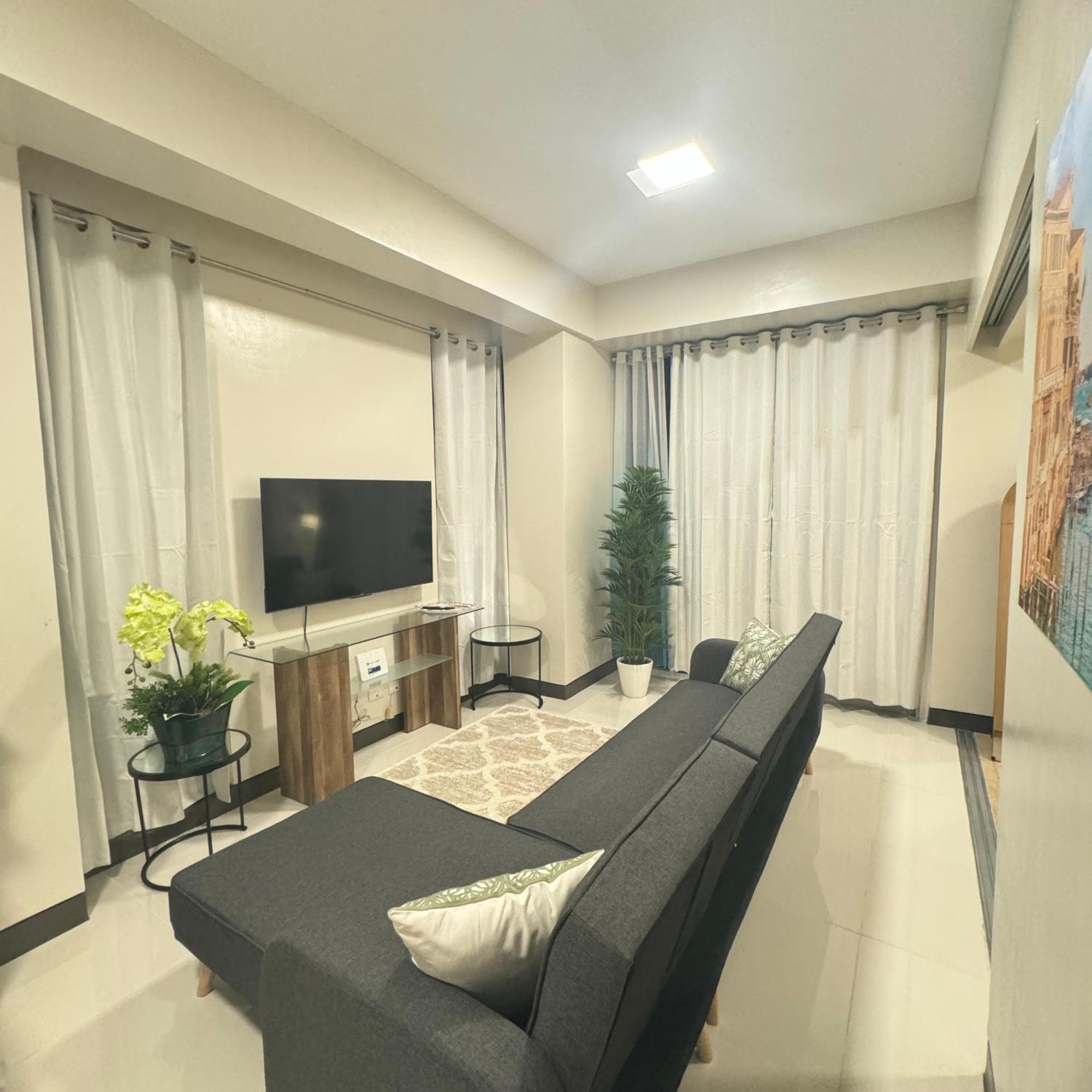 Mactan Newtown Condo With Free Airport Pickup Lapu-Lapu City Exterior photo